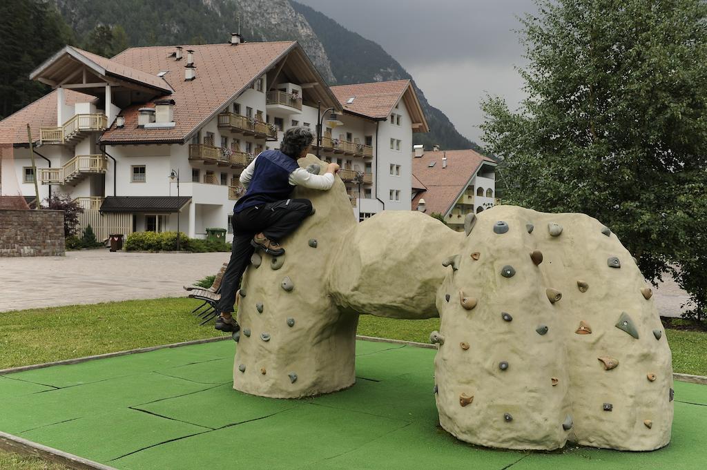 Aparthotel Wellness Villa di Bosco Teser im Fleimtal Exterior foto